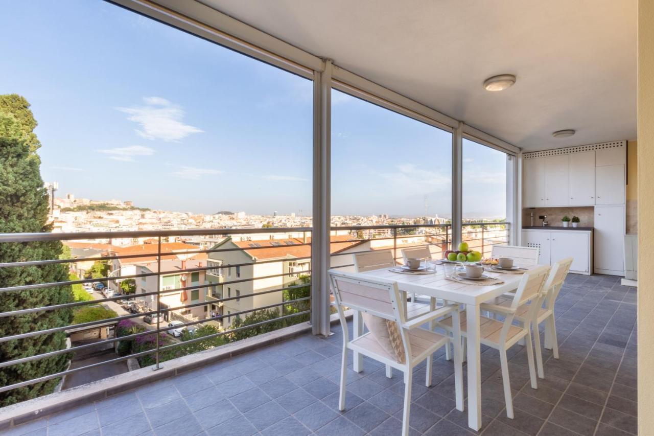 Terrazza61 - Appartamento Con Vista Spettacolare Sulla Citta Di Кальярі Екстер'єр фото