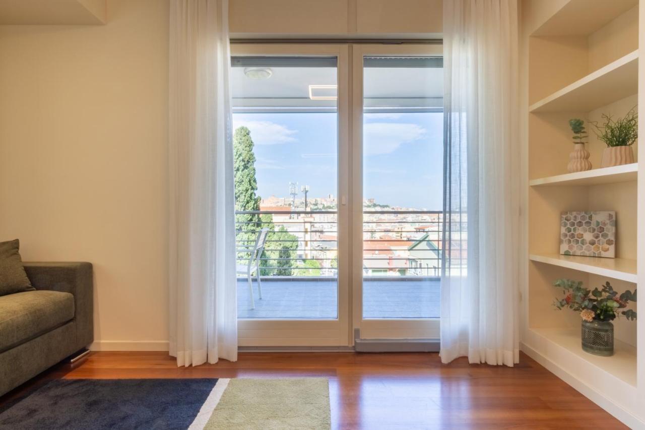 Terrazza61 - Appartamento Con Vista Spettacolare Sulla Citta Di Кальярі Екстер'єр фото